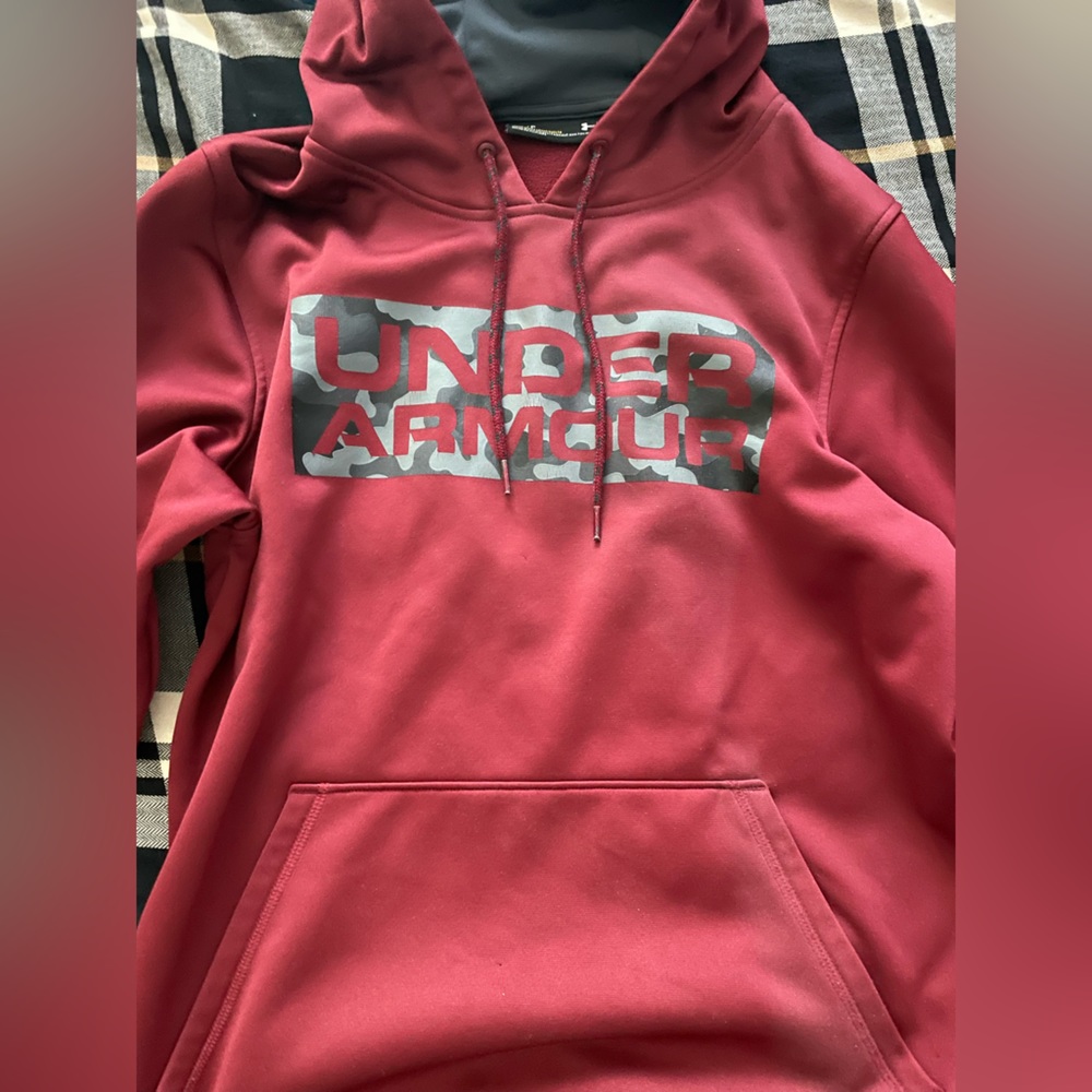 Under Armour Hoodie